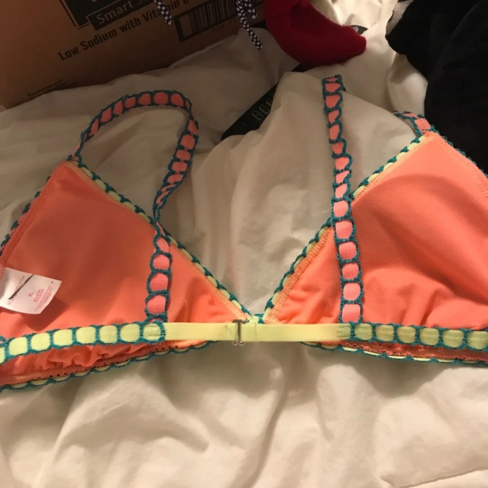 Bikini top - Picture 2 of 2